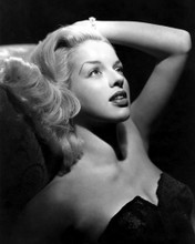 This is an image of Prints & Posters of Diana Dors 104292