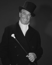 This is an image of Prints & Posters of Maurice Chevalier 104457