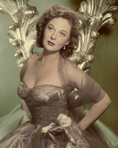 This is an image of Prints & Posters of Susan Hayward 202112
