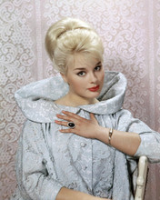 This is an image of Prints & Posters of Elke Sommer 202198