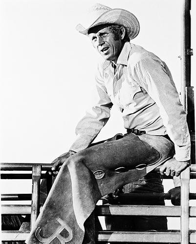 This is an image of 15471 Steve McQueen Photograph & Poster