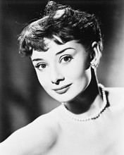 This is an image of 19323 Audrey Hepburn Photograph & Poster