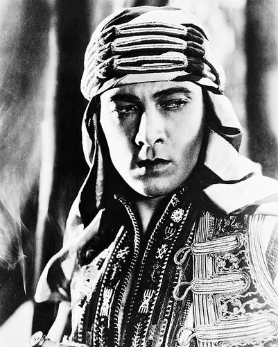 This is an image of 19886 Rudolph Valentino Photograph & Poster