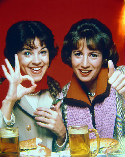 This is an image of 29443 Laverne & Shirley Photograph & Poster
