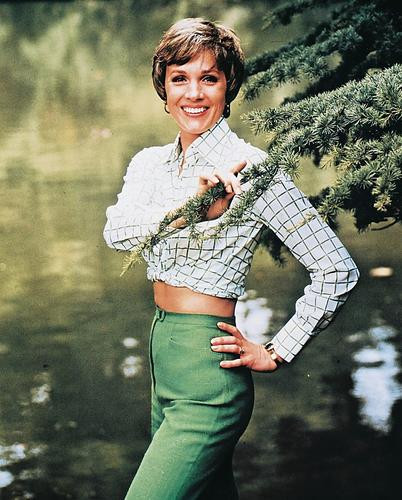 This is an image of 29905 Julie Andrews Photograph & Poster