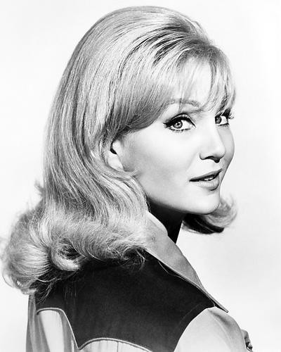This is an image of Photograph & Poster of Susan Oliver 100700