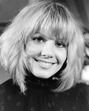 This is an image of Photograph & Poster of Glynis Barber 100730