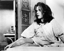 This is an image of Photograph & Poster of Elizabeth Montgomery 100744