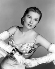 This is an image of Photograph & Poster of Joan Fontaine 100776