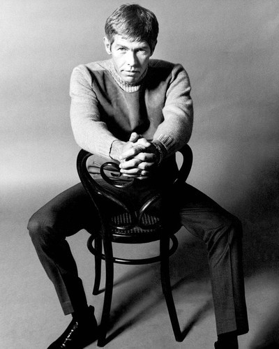 This is an image of Photograph & Poster of James Coburn 101248