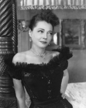 This is an image of Photograph & Poster of Sylvia Sidney 101432