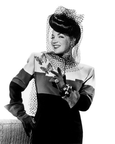 This is an image of Photograph & Poster of Carmen Miranda 101546