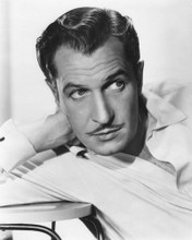 This is an image of Photograph & Poster of Vincent Price 101587