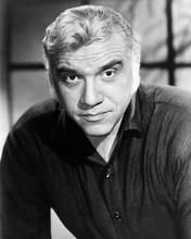 This is an image of Photograph & Poster of Lorne Greene 101936