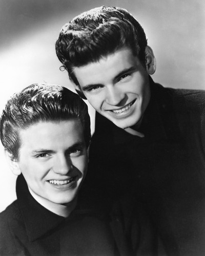 This is an image of Photograph & Poster of The Everly Brothers 102096