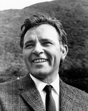 This is an image of Photograph & Poster of Richard Burton 102250