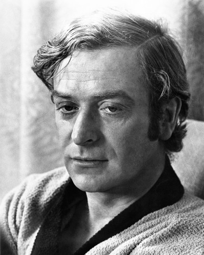 This is an image of Photograph & Poster of Michael Caine 102351