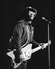 This is an image of Photograph & Poster of Bo Diddley 102384