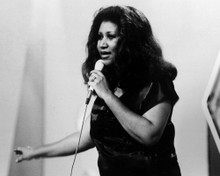 This is an image of Photograph & Poster of Aretha Franklin 102567
