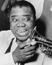 This is an image of Photograph & Poster of Louis Armstrong 102575