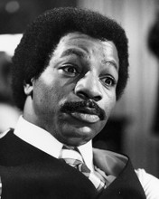 This is an image of Photograph & Poster of Carl Weathers 102577