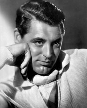 This is an image of Photograph & Poster of Cary Grant 102734