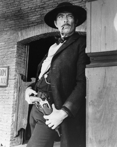 This is an image of Photograph & Poster of Lee Van Cleef 102767