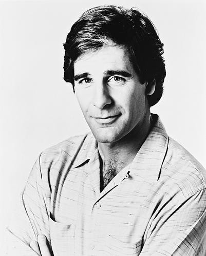 This is an image of 160337 Scott Bakula Photograph & Poster