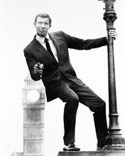 This is an image of 163201 George Lazenby Photograph & Poster