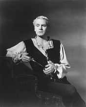 This is an image of 165134 Laurence Olivier Photograph & Poster