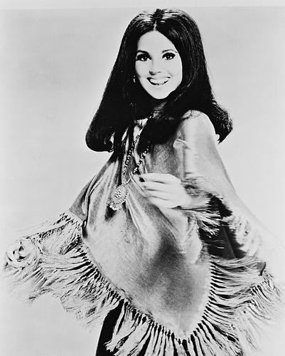 This is an image of 165364 Marlo Thomas Photograph & Poster