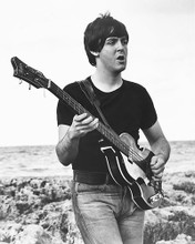 This is an image of 165438 Paul McCartney Photograph & Poster