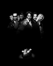 This is an image of 186031 Jackie Brown Photograph & Poster