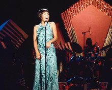 This is an image of 266508 Helen Reddy Photograph & Poster