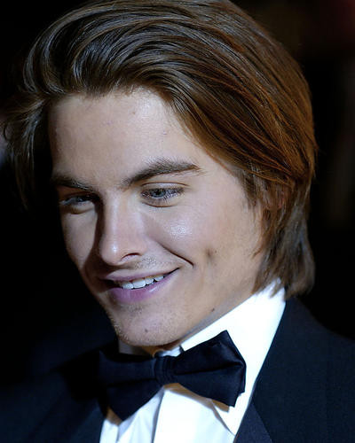 This is an image of 275668 Kevin Zegers Photograph & Poster