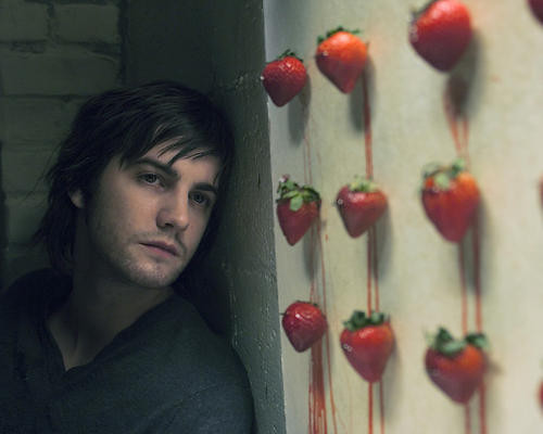 This is an image of 276599 Jim Sturgess Photograph & Poster
