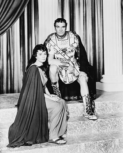 This is an image of 168474 Laurence Olivier & Jean Simmons Photograph & Poster