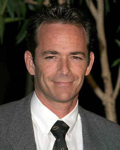 This is an image of 270471 Luke Perry Photograph & Poster