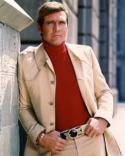 This is an image of 281116 Lee Majors Photograph & Poster