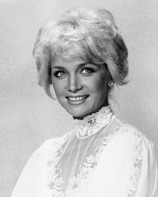 This is an image of 192280 Barbara Mandrell Photograph & Poster