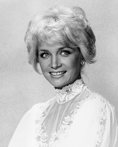 This is an image of 192280 Barbara Mandrell Photograph & Poster