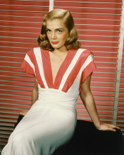 This is an image of 228717 Lizabeth Scott Photograph & Poster