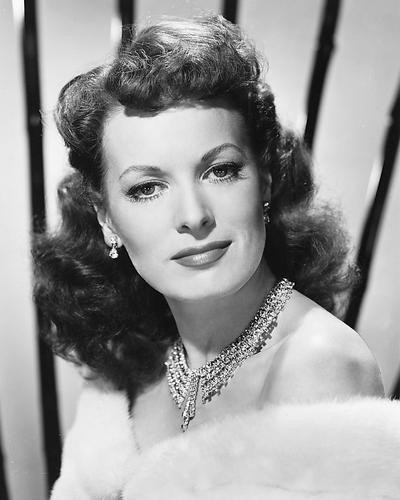 This is an image of 170902 Maureen O'Hara Photograph & Poster