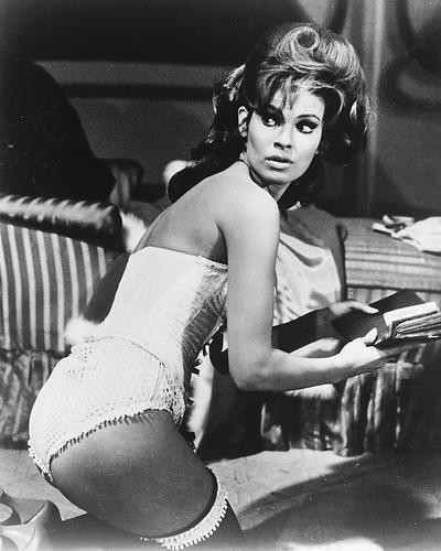 This is an image of 171280 Raquel Welch Photograph & Poster