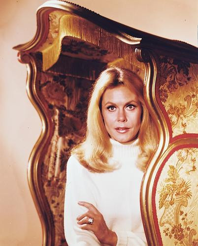 This is an image of 220667 Elizabeth Montgomery Photograph & Poster