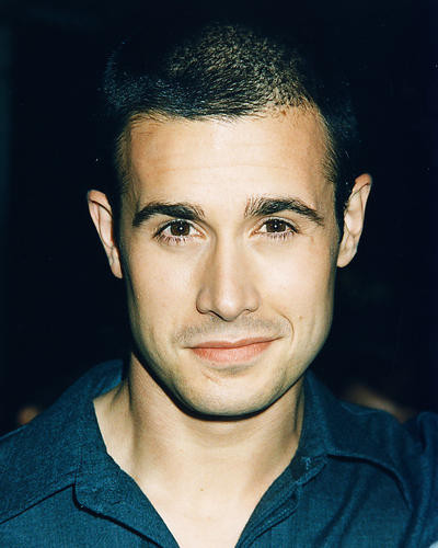 This is an image of 249950 Freddie Prinze Jr Photograph & Poster