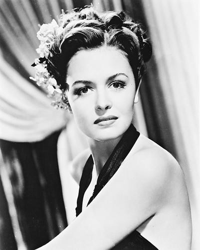 This is an image of 169634 Donna Reed Photograph & Poster