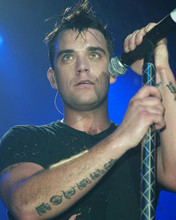 This is an image of 255821 Robbie Williams Photograph & Poster