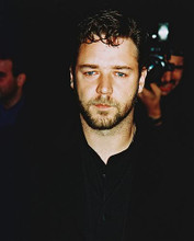This is an image of 245488 Russell Crowe Photograph & Poster