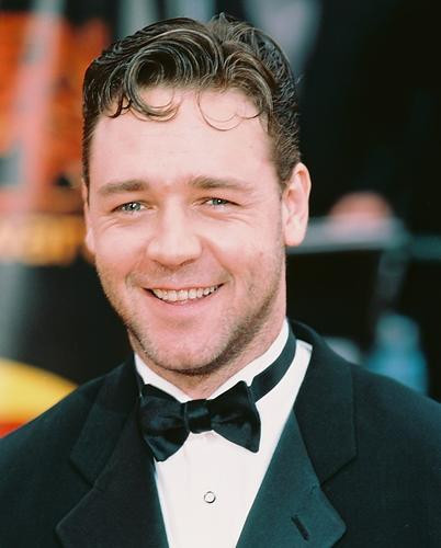 This is an image of 246403 Russell Crowe Photograph & Poster
